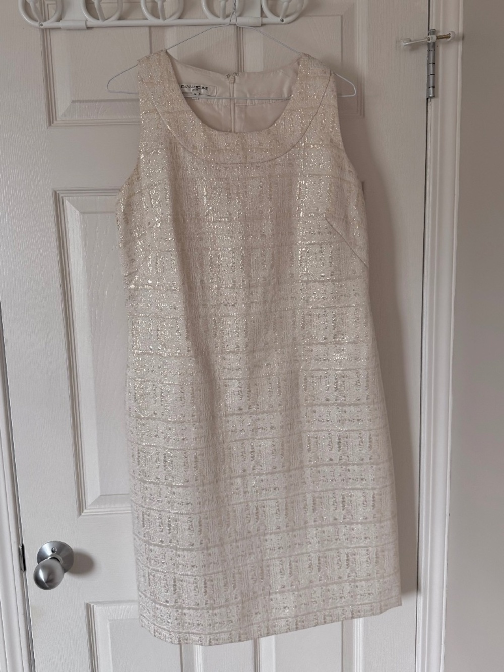 Evan-Picone Petite Sleeveless Shift Dress  – White/Gold – Women’s Size 12